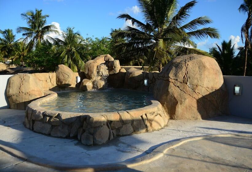 هتل Paraiso