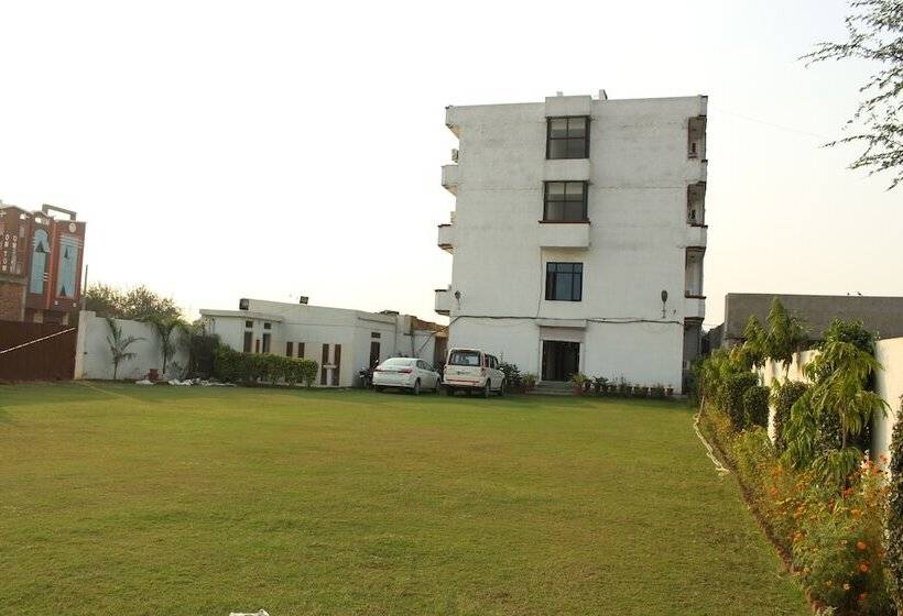 فندق Shagun Residency Behror