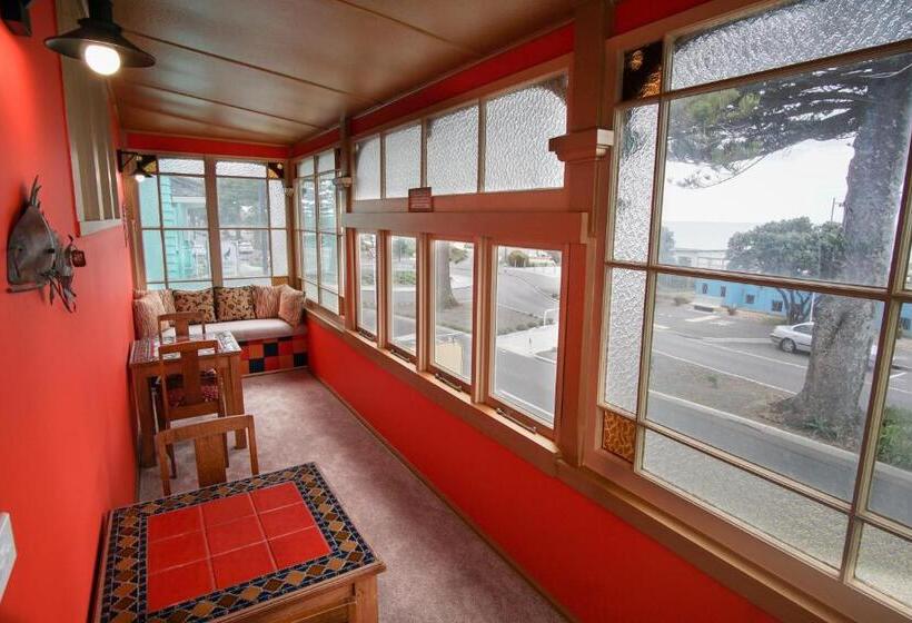 Sea Breeze B & B