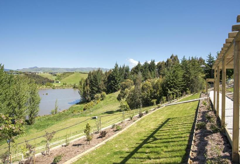 تختخواب و صبحانه Willow S Green