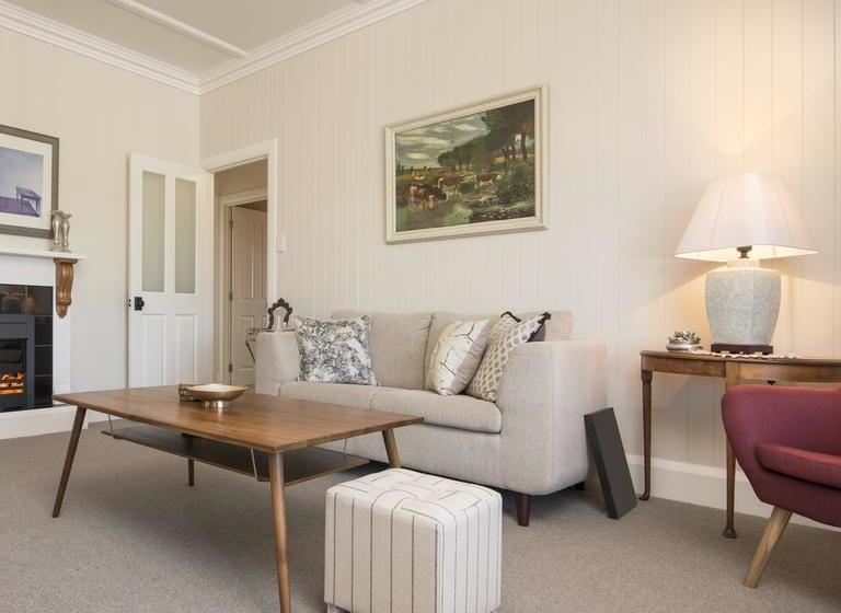 تختخواب و صبحانه Willow S Green