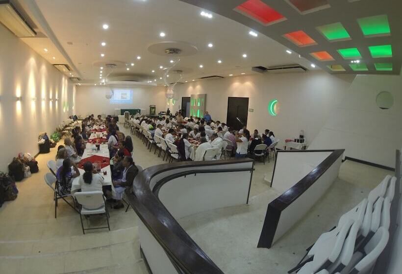 هتل Cabildos