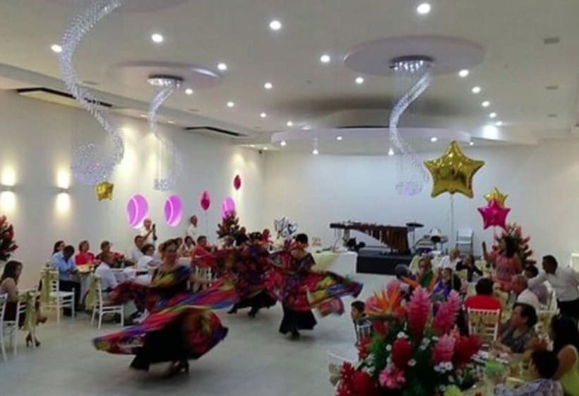 هتل Cabildos