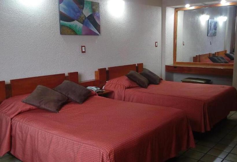 هتل Cabildos