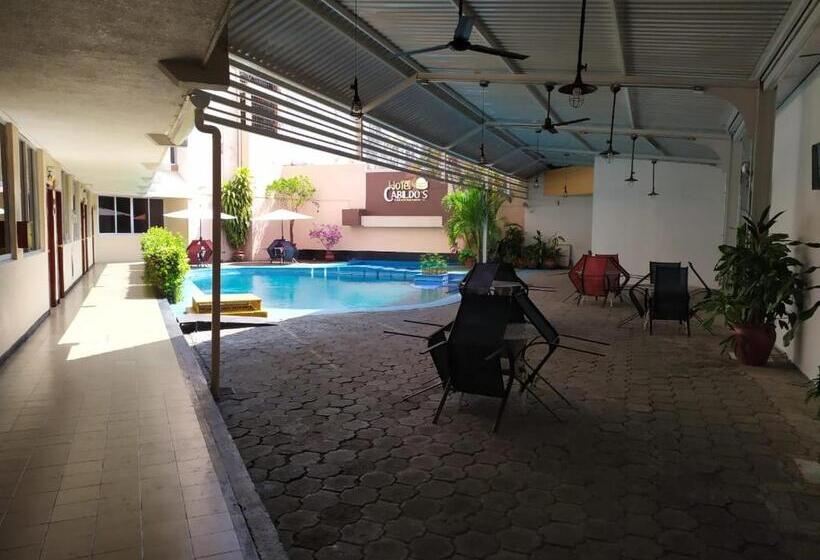 هتل Cabildos