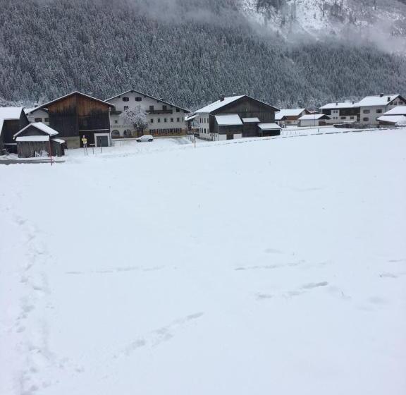 Отель Gasthof Sonne Häselgehr