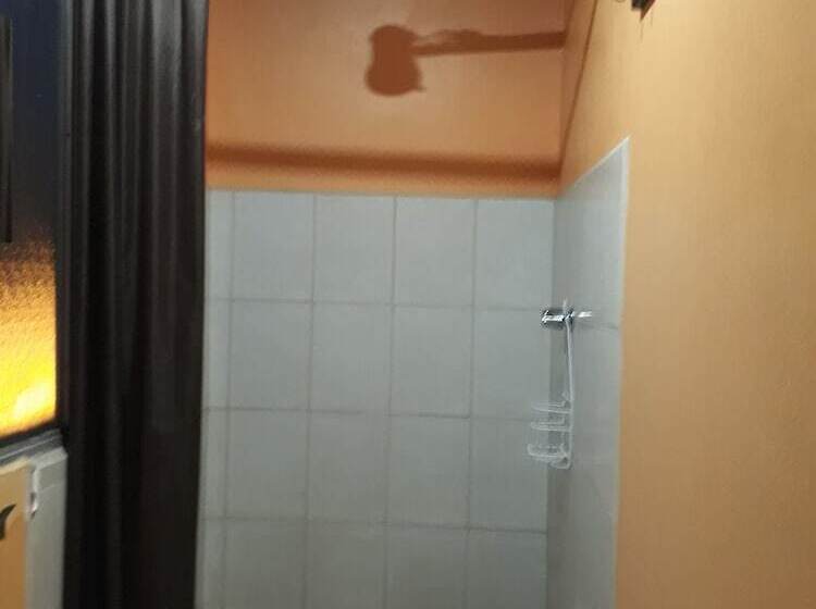 هتل Latino