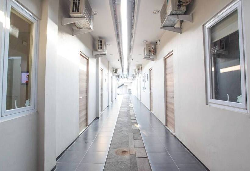 فندق Legreen Suite Supomo