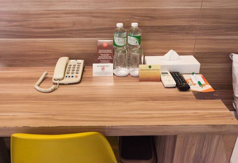 فندق Legreen Suite Supomo