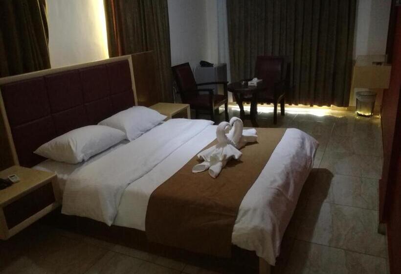 Fotos del hotel Yacht:  11