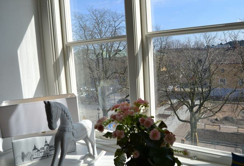 Lilla Hotellet Bed & Breakfast I Alingsås