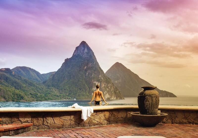 تختخواب و صبحانه Caille Blanc Villa &   Adults Only