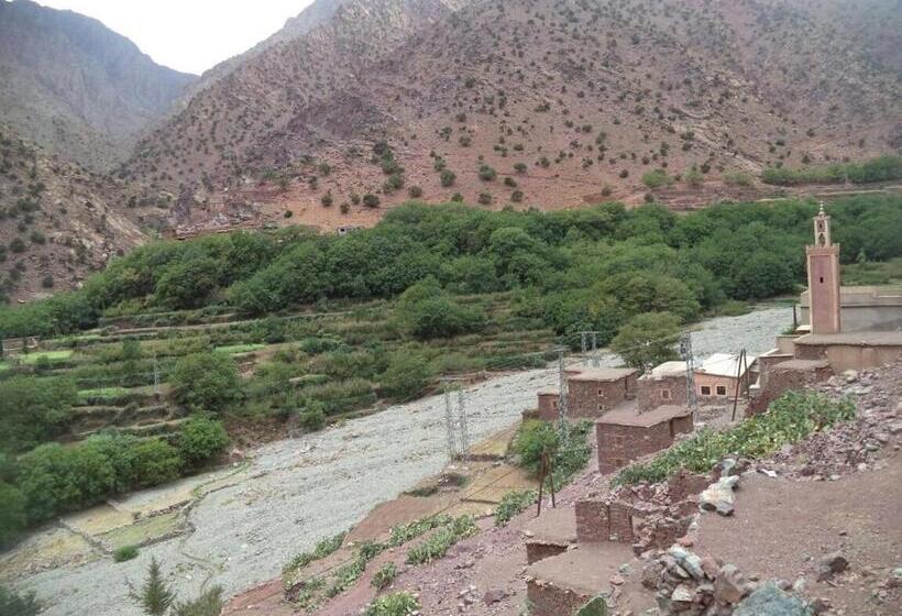 تختخواب و صبحانه Gite Ousalem