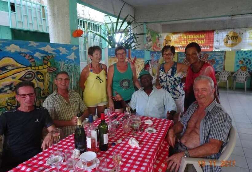 هتل El Rancho