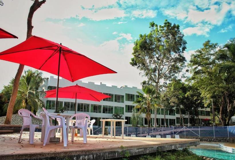 هتل Hacienda Campestre