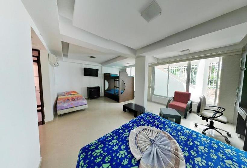 هتل Hacienda Campestre