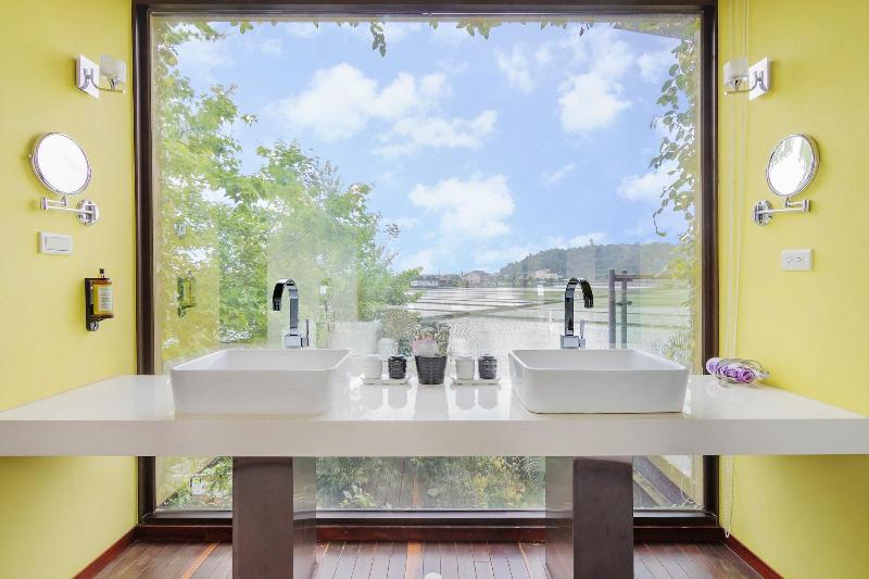 تختخواب و صبحانه Aqua Star Villa Homestay