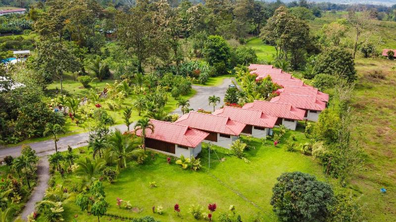 هتل Arenal History Inn