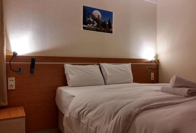 בית מלון כפרי Hôtel Astral