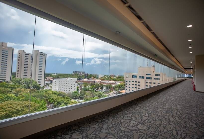 Paseo La Galería Hotel & Suites