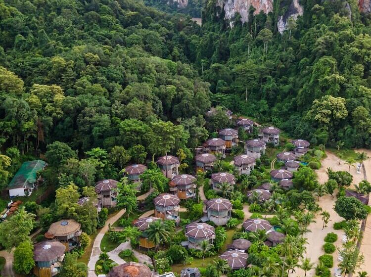 استراحتگاه Treehouse Villas   Adults Only