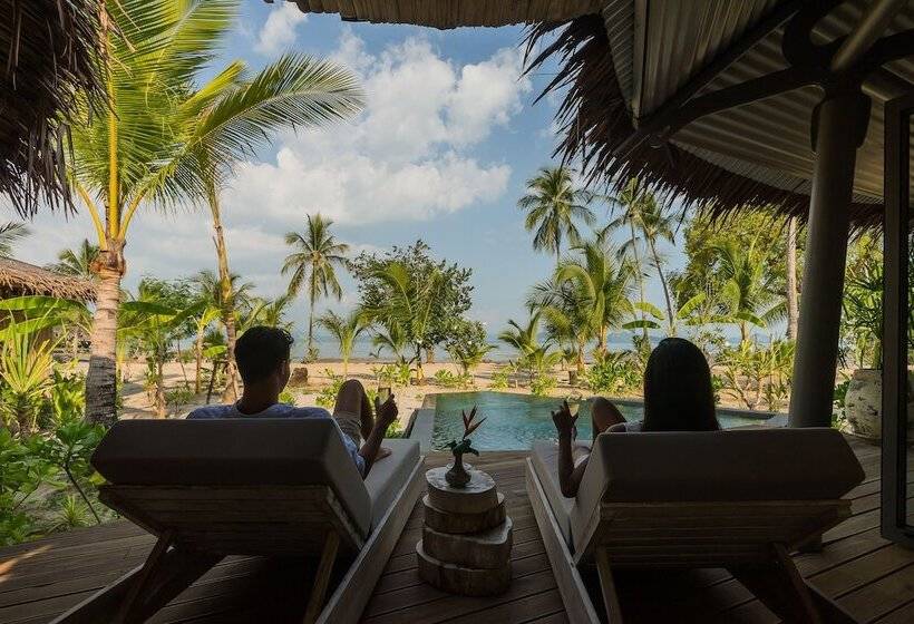 استراحتگاه Treehouse Villas   Adults Only