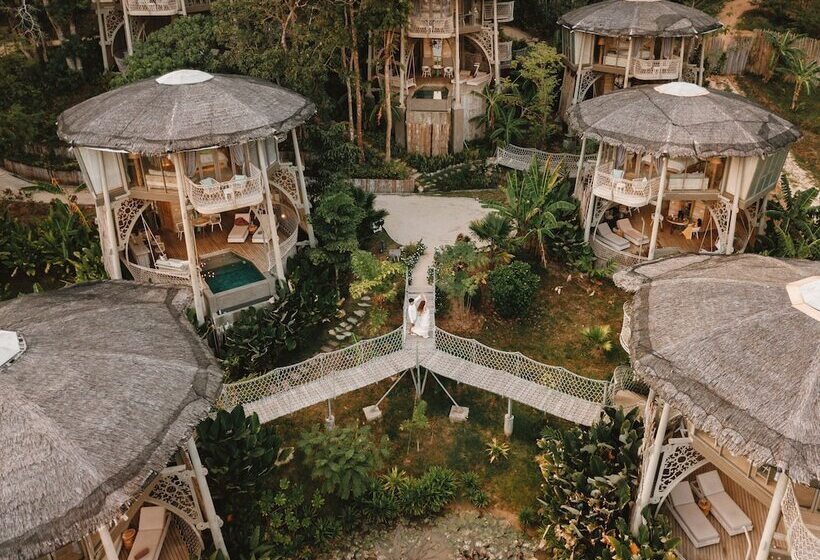 استراحتگاه Treehouse Villas   Adults Only