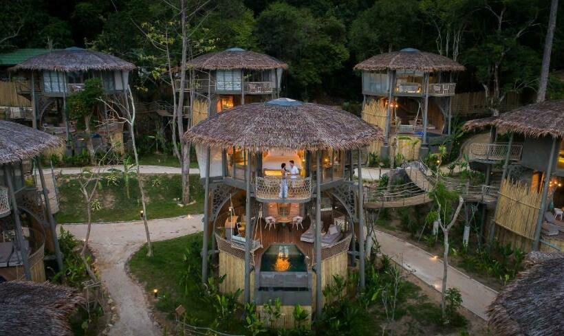 استراحتگاه Treehouse Villas   Adults Only