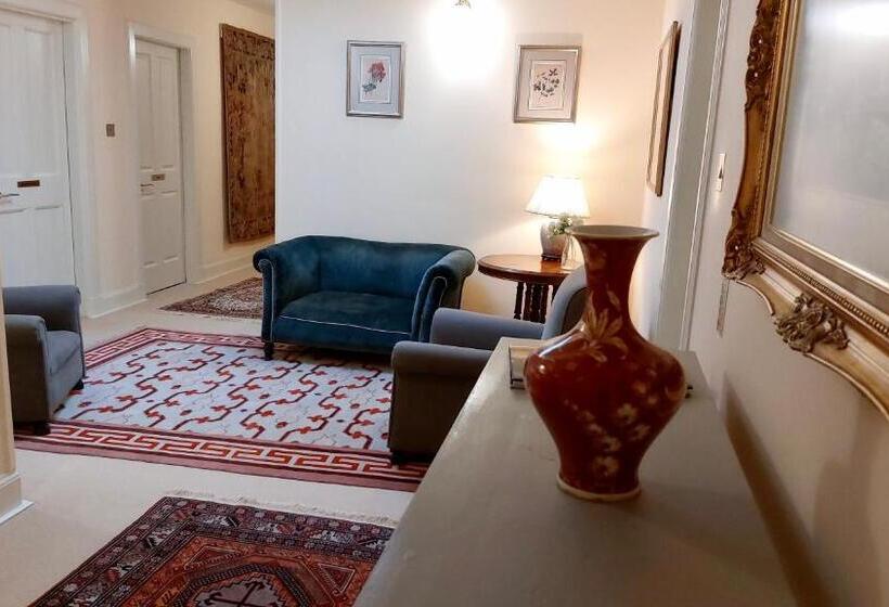 צימר Blervie House