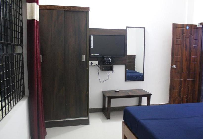 호텔 Lee Comfort Kushalnagar