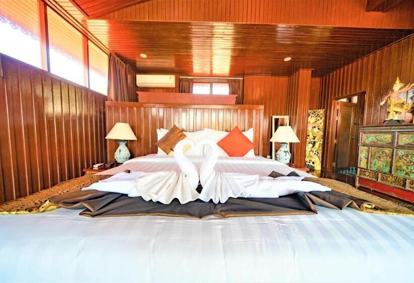 هتل Erawan Villa