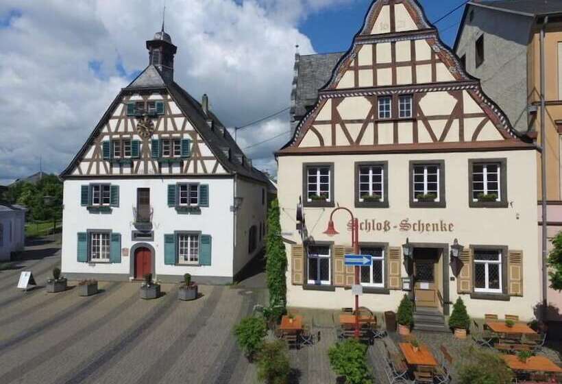 هتل Zur Schloß Schenke