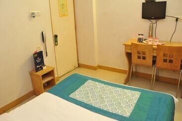 Oyo 3061 Hotel De Pintu