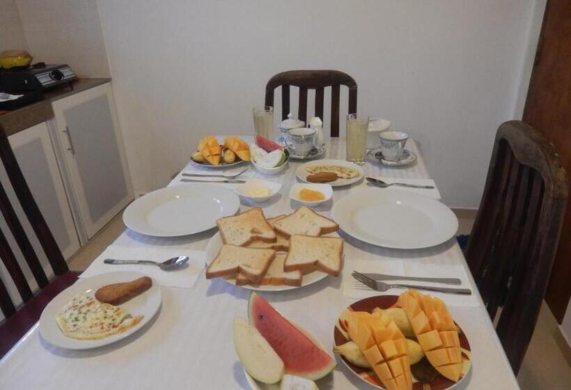 تختخواب و صبحانه Sisanda Residence