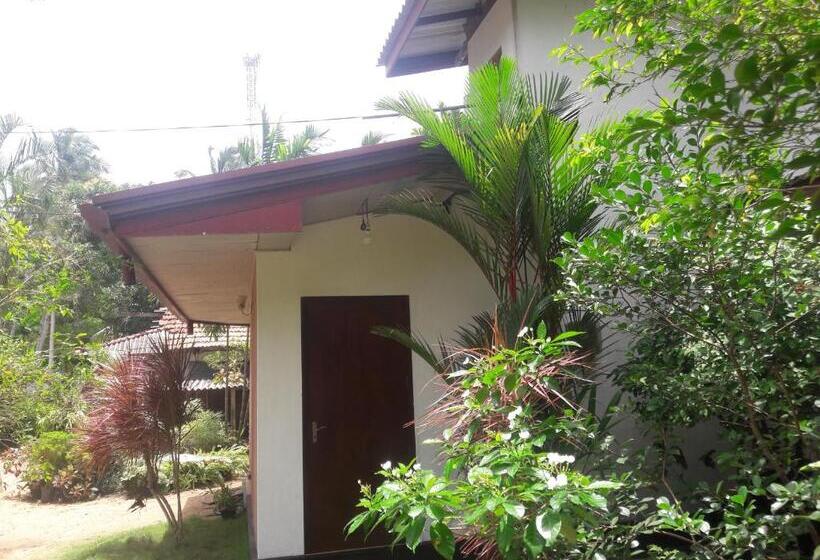 تختخواب و صبحانه Sisanda Residence
