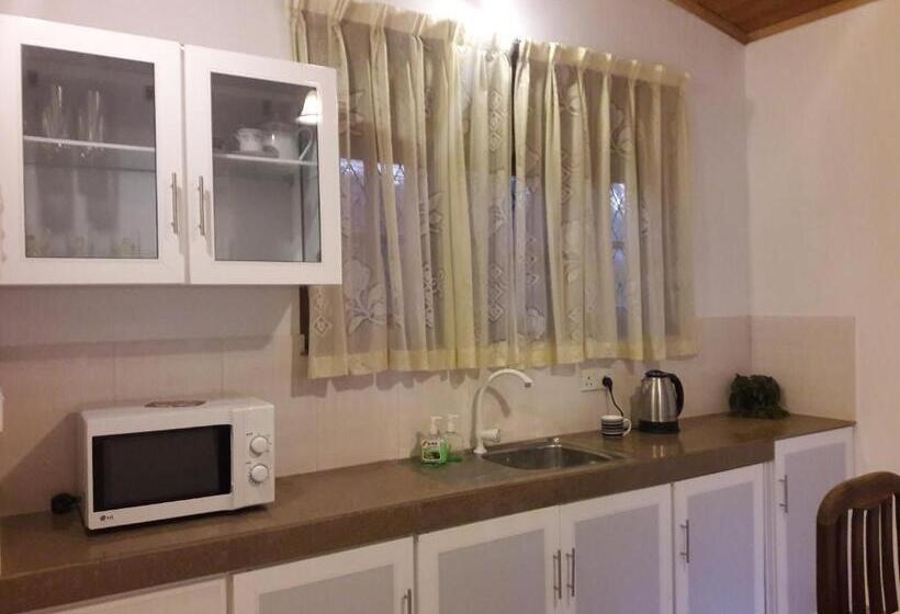 تختخواب و صبحانه Sisanda Residence