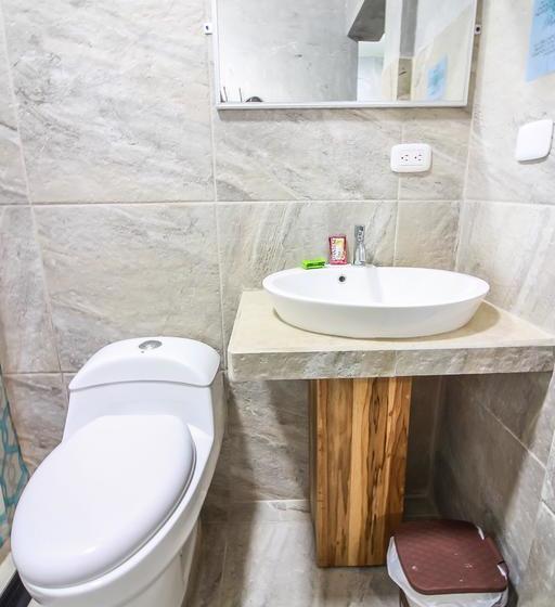 تختخواب و صبحانه Tamarindo Inn