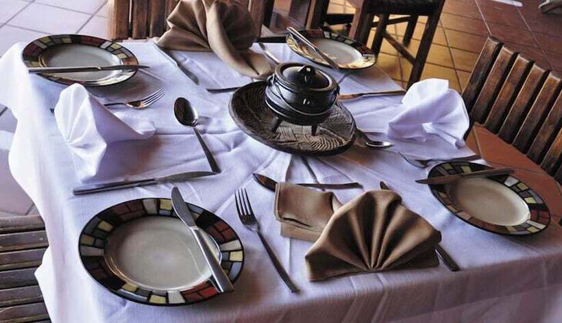 هتل African Home