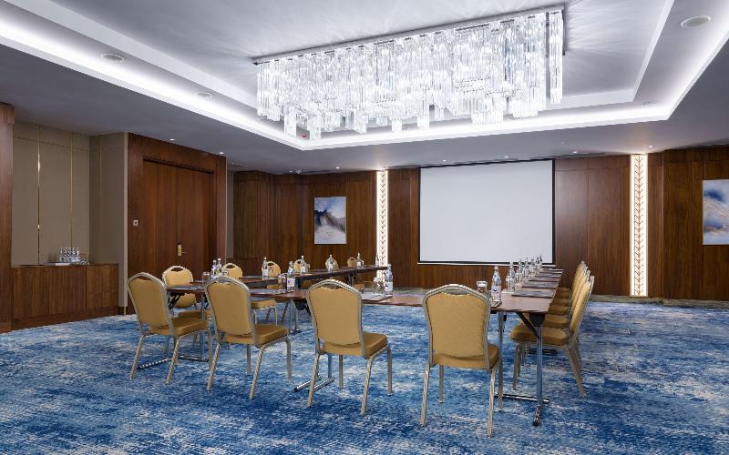 هتل Hilton Astana