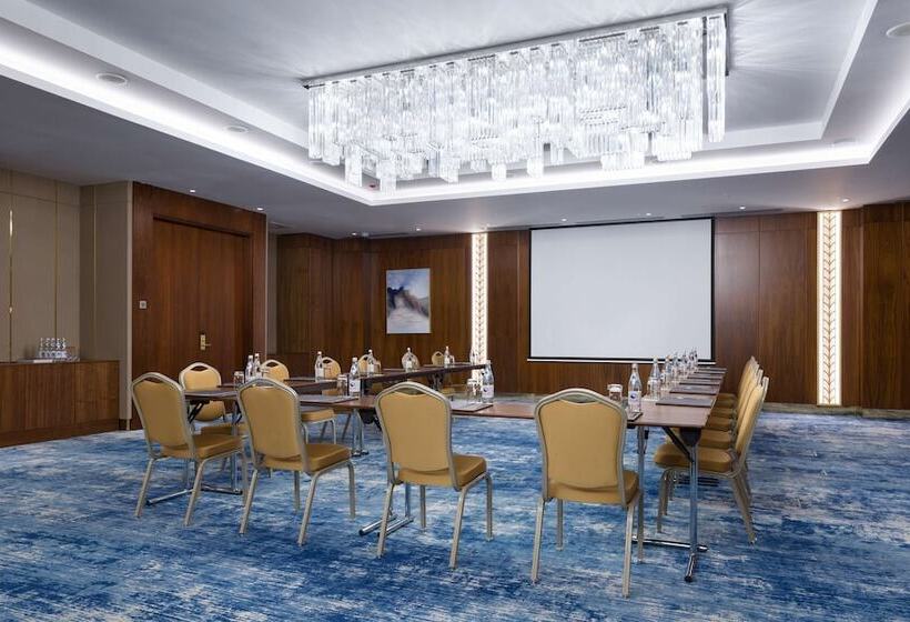 هتل Hilton Astana