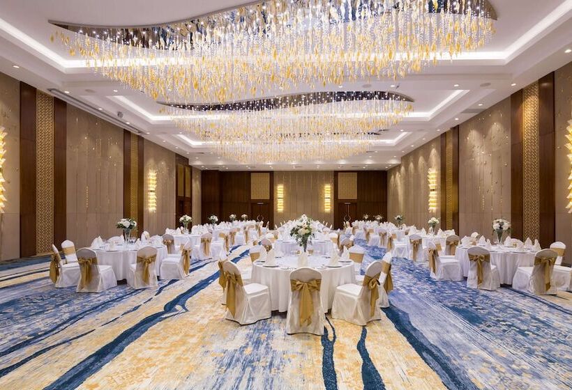 هتل Hilton Astana