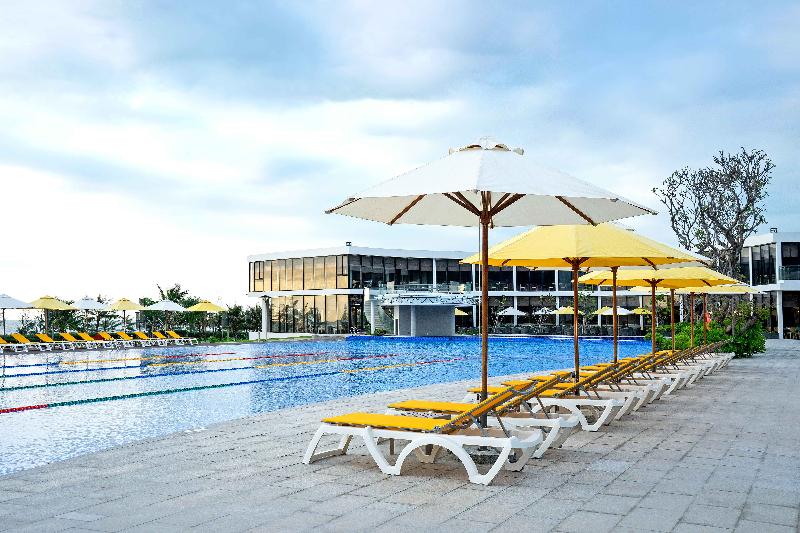 استراحتگاه Oceanami Villas & Beach Club  Managed By Oceanami Group