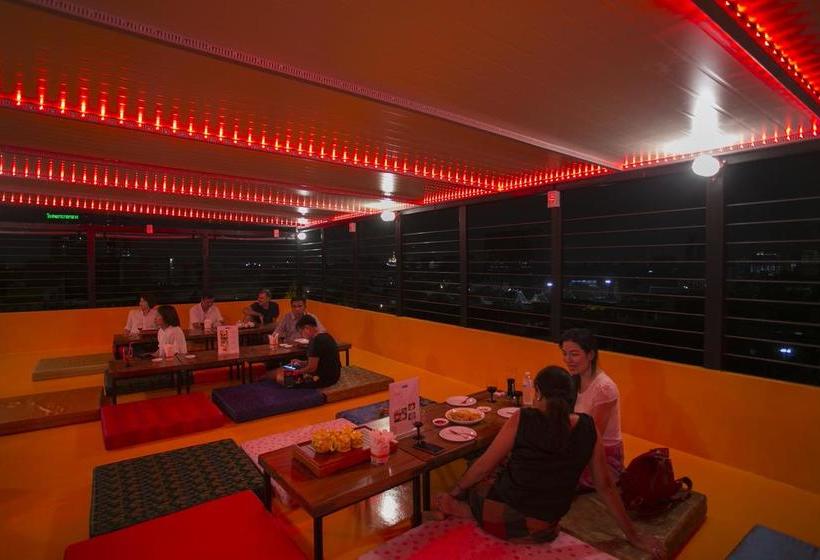 هاستل The Rooftop Residence