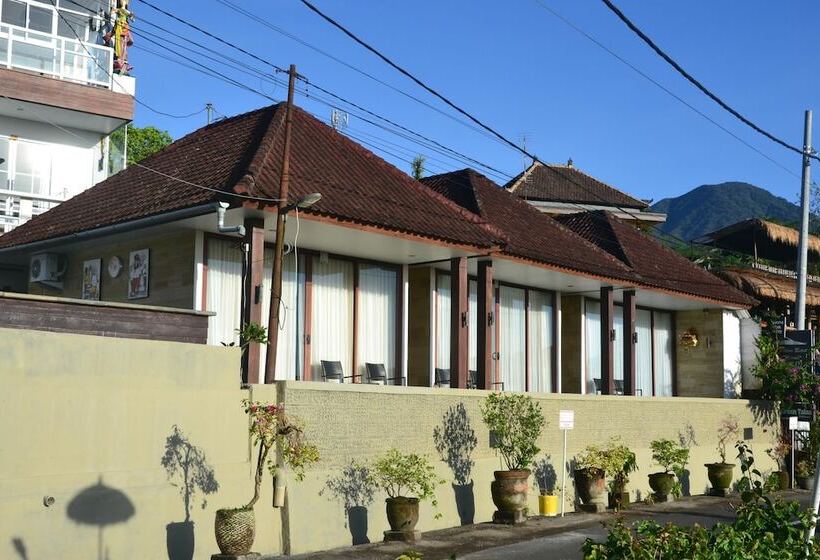 تختخواب و صبحانه Bhuana Agung Villa And Restaurant