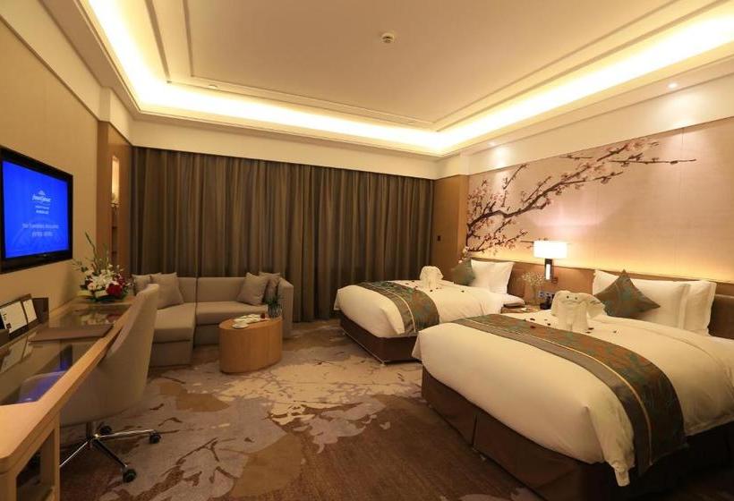 هتل Howard Johnson Xiangyu Plaza Linyi
