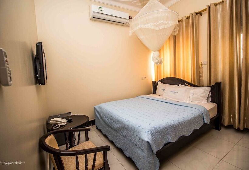 Innophine Hotel 790