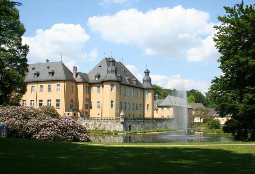 هتل Schloss Dyck