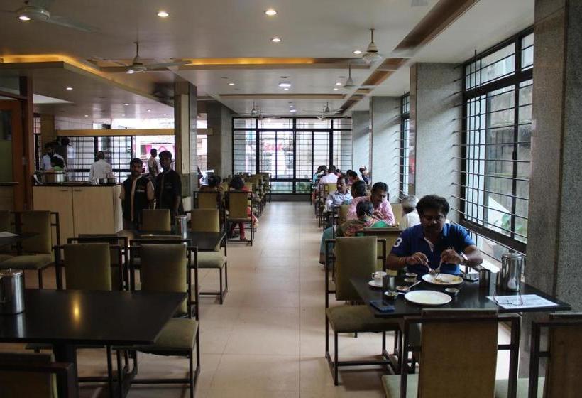 בית מלון כפרי Suvarn Mandir