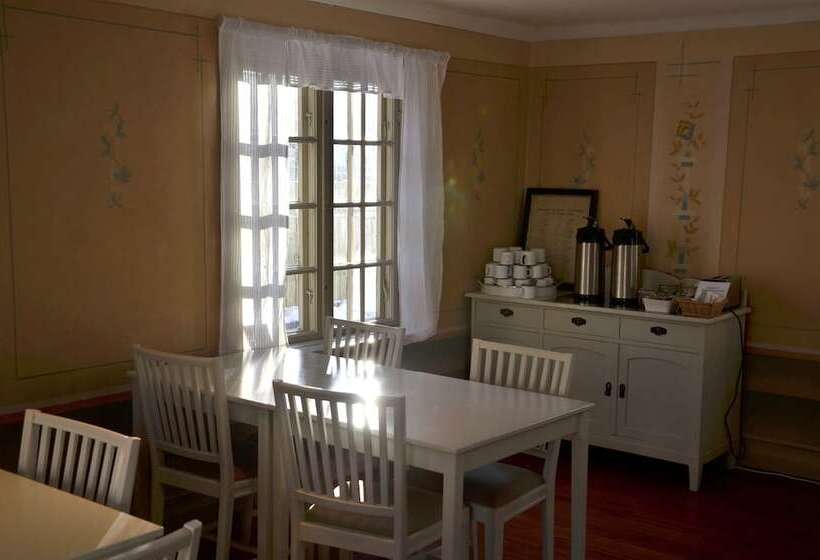 Bed and Breakfast L Dahlströmska Gården