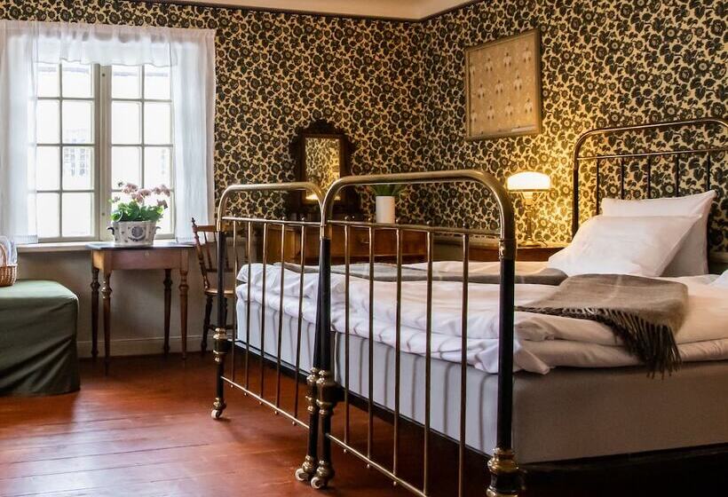 Bed and Breakfast L Dahlströmska Gården